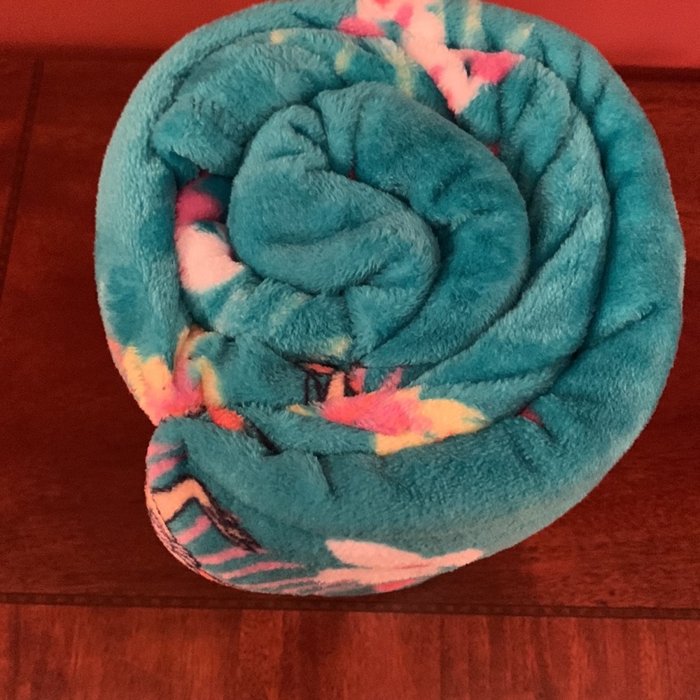 Disney’s little mermaid Ariel blanket - Picture 4 of 5